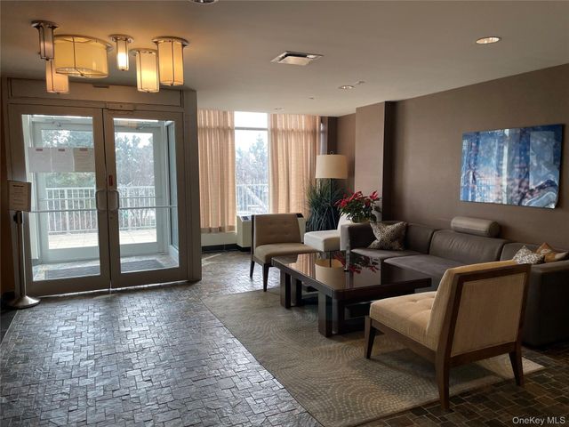 40-22 College Point Boulevard 15G, Flushing, NY 11354