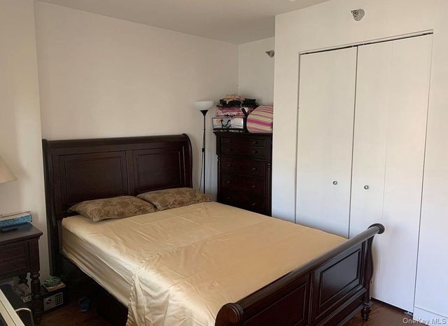 40-22 College Point Boulevard 15G, Flushing, NY 11354