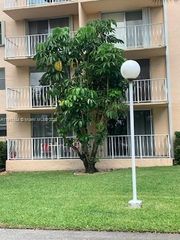 470 Executive Center Dr 1I, West Palm Beach, FL 33401