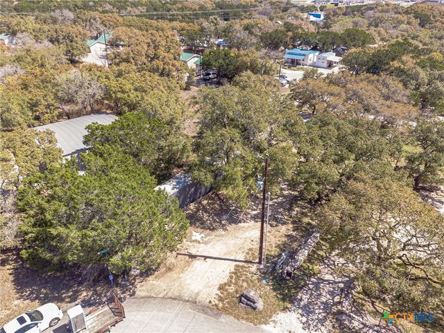 1009 Edgewater Falls, Canyon Lake, TX 78133