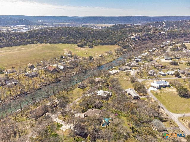 1009 Edgewater Falls, Canyon Lake, TX 78133