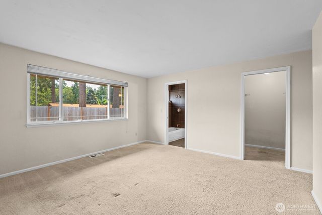 9824 Onyx Drive SW, Lakewood, WA 98498