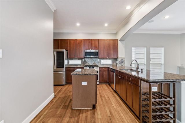 5736 Kansas Street B, Houston, TX 77007