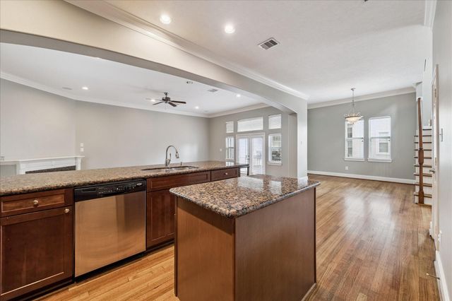 5736 Kansas Street B, Houston, TX 77007