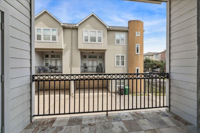 5736 Kansas Street B, Houston, TX 77007