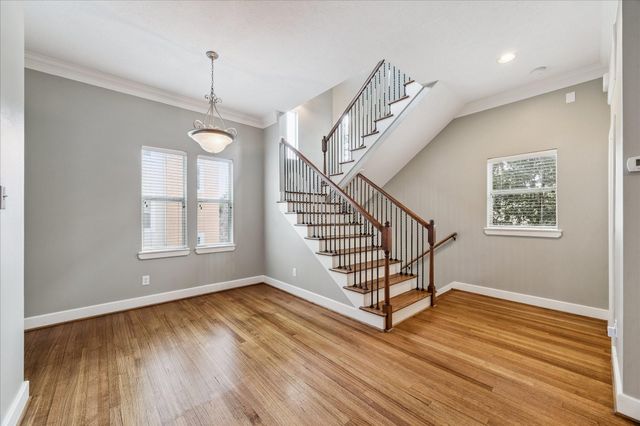 5736 Kansas Street B, Houston, TX 77007