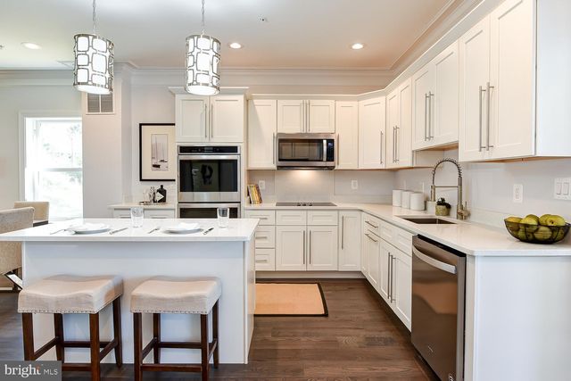 5905 EADS ST NE, Washington, DC 20019