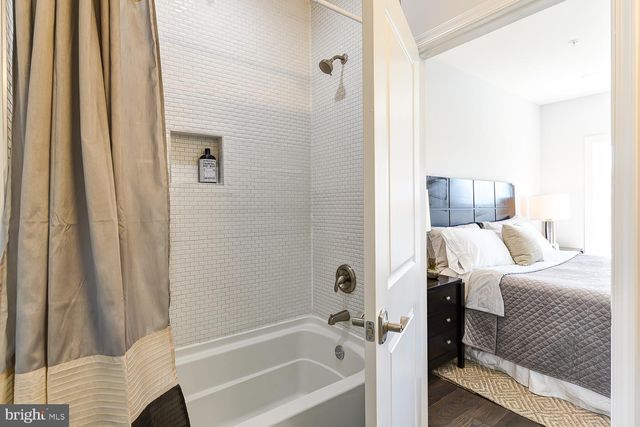 5905 EADS ST NE, Washington, DC 20019