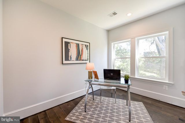 5905 EADS ST NE, Washington, DC 20019