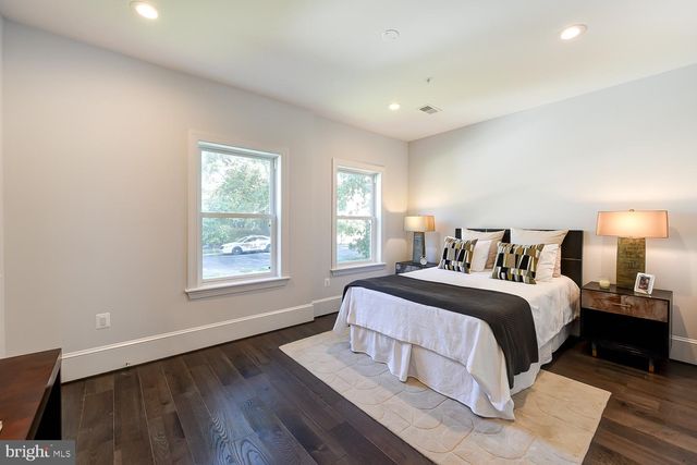 5905 EADS ST NE, Washington, DC 20019