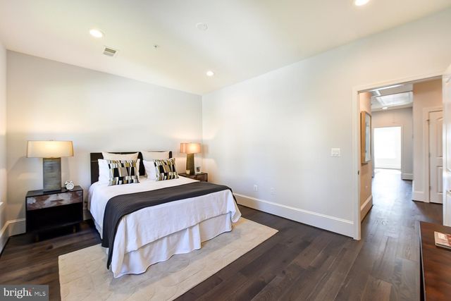 5905 EADS ST NE, Washington, DC 20019