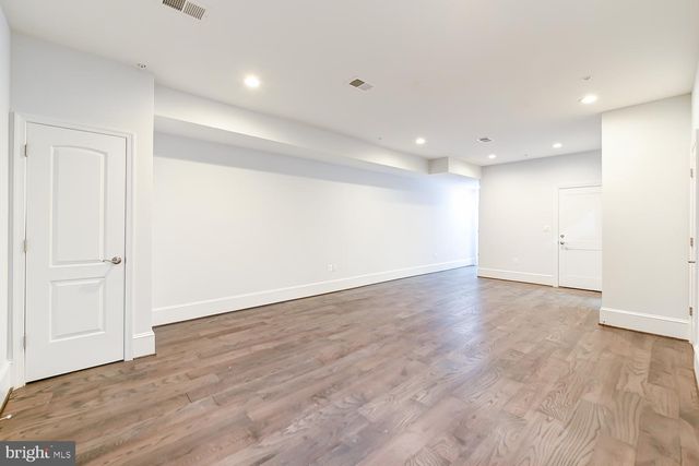 5905 EADS ST NE, Washington, DC 20019