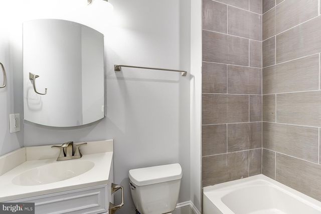 5905 EADS ST NE, Washington, DC 20019