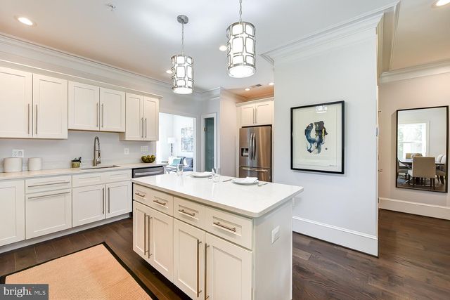 5905 EADS ST NE, Washington, DC 20019