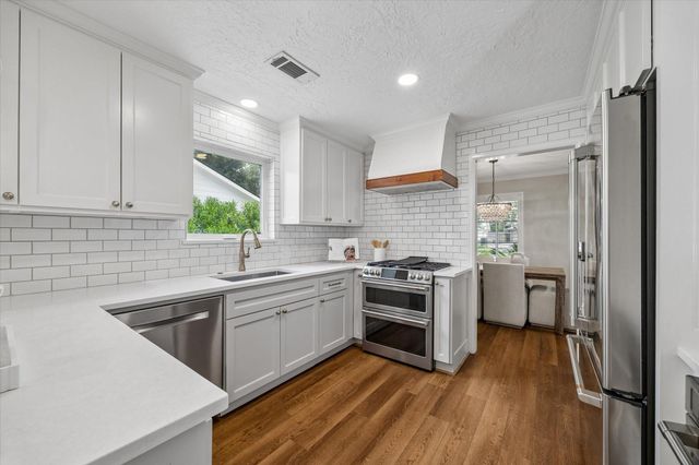 2315 Elmgate Drive, Houston, TX 77080