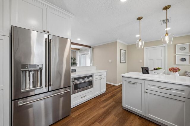 2315 Elmgate Drive, Houston, TX 77080