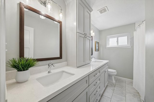 2315 Elmgate Drive, Houston, TX 77080