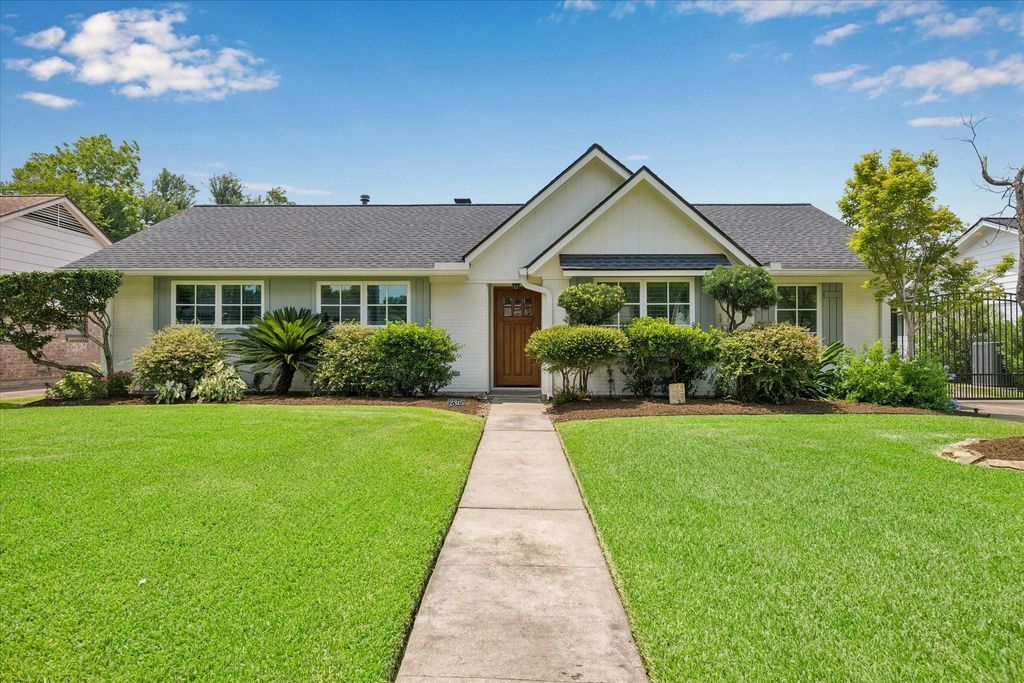 2315 Elmgate Drive, Houston, TX 77080