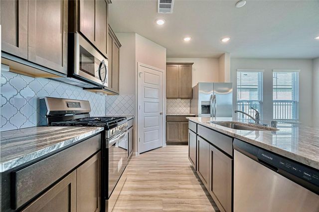 27231 Blue Pool Drive, Katy, TX 77493