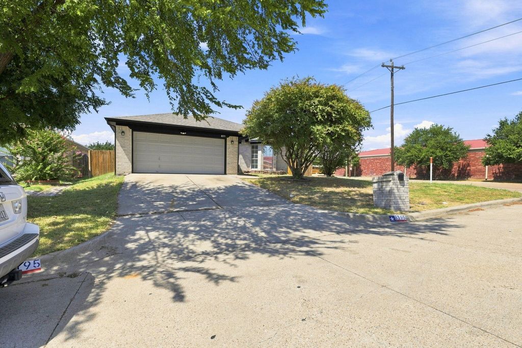 8195 Waterside Trail, Fort Worth, TX 76137 — photo 2