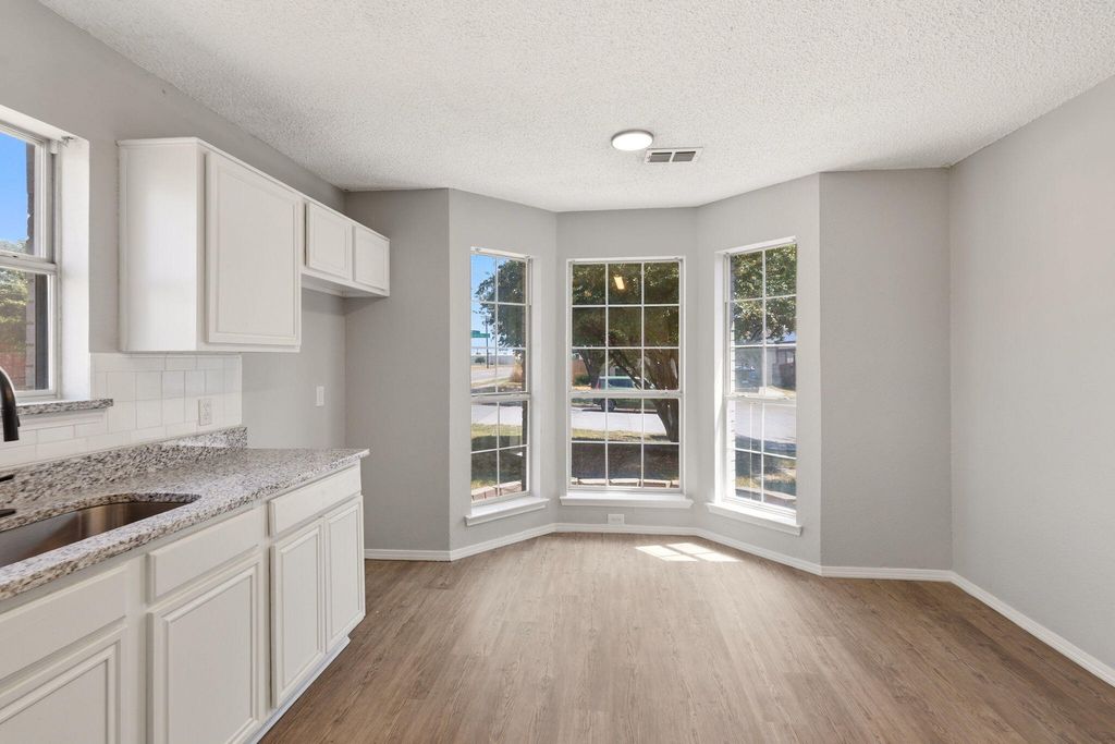 8195 Waterside Trail, Fort Worth, TX 76137 — photo 5