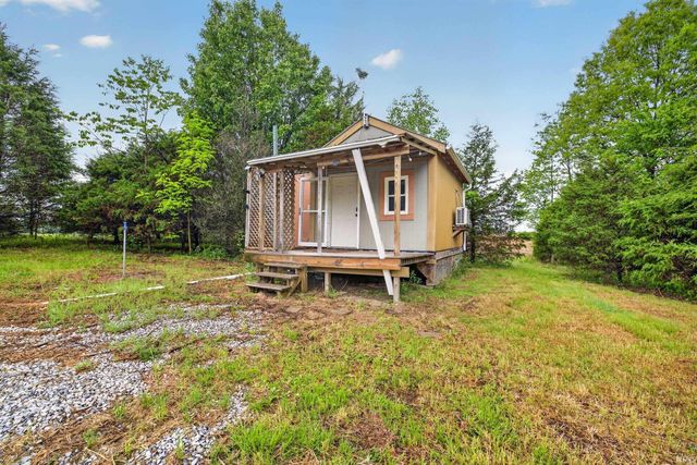 588 Easy Street, Mitchell, IN 47446