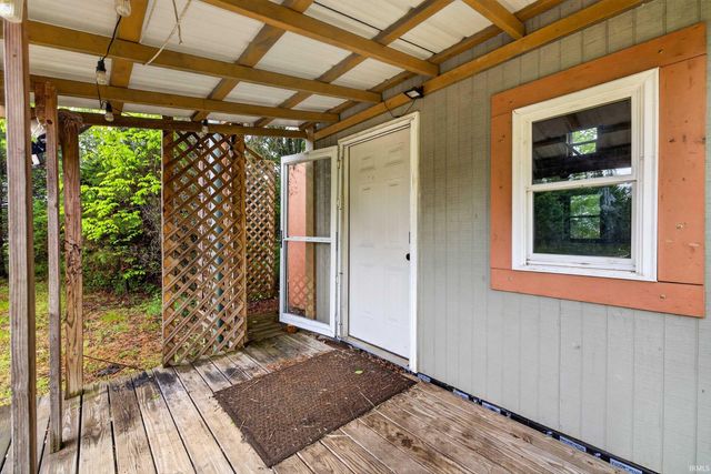 588 Easy Street, Mitchell, IN 47446