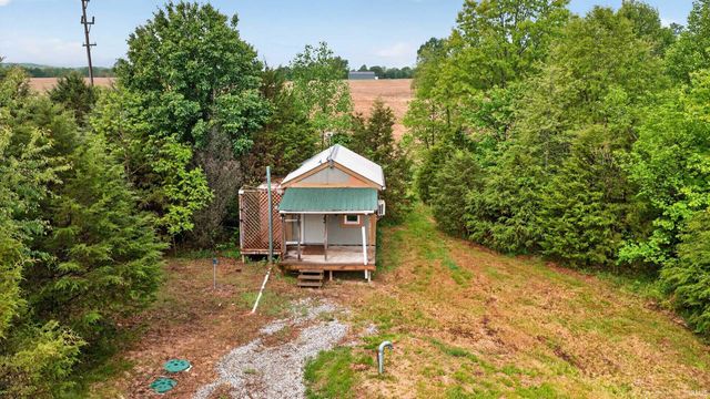 588 Easy Street, Mitchell, IN 47446