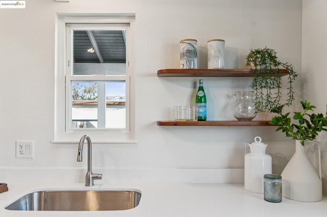 38 Nancy Dr, San Pablo, CA 94806