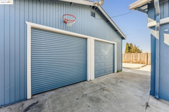 38 Nancy Dr, San Pablo, CA 94806