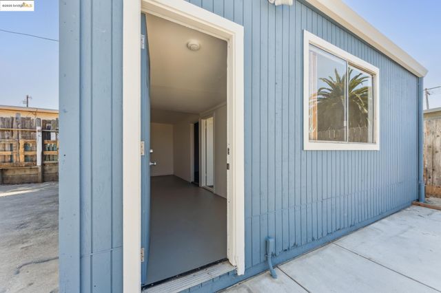 38 Nancy Dr, San Pablo, CA 94806