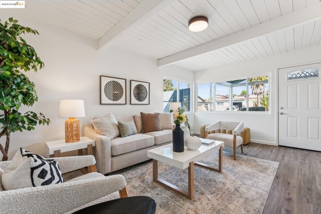 38 Nancy Dr, San Pablo, CA 94806