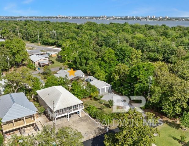 5275 Ornacor Avenue, Orange Beach, AL 36561