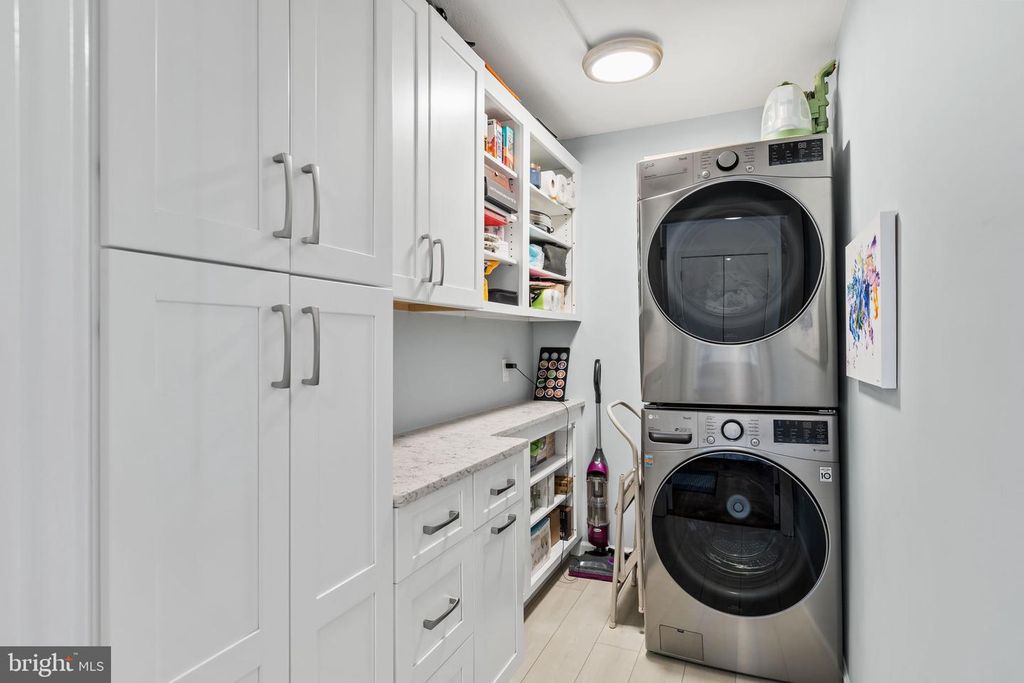 Image 18 of property listing at 2401 PENNSYLVANIA AVE #5C42, Philadelphia, PA 19130