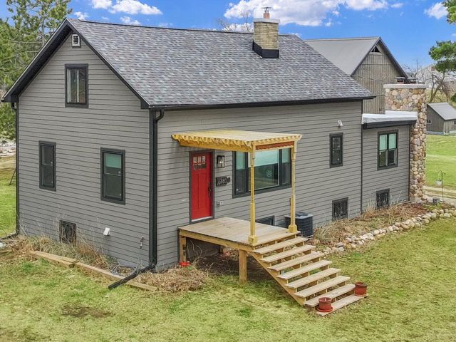 W6660 Willow Bend ROAD, Walworth, WI 53184