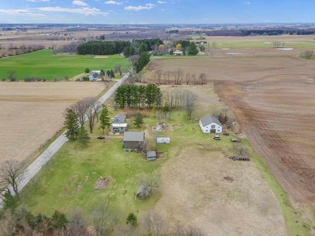 W6660 Willow Bend ROAD, Walworth, WI 53184