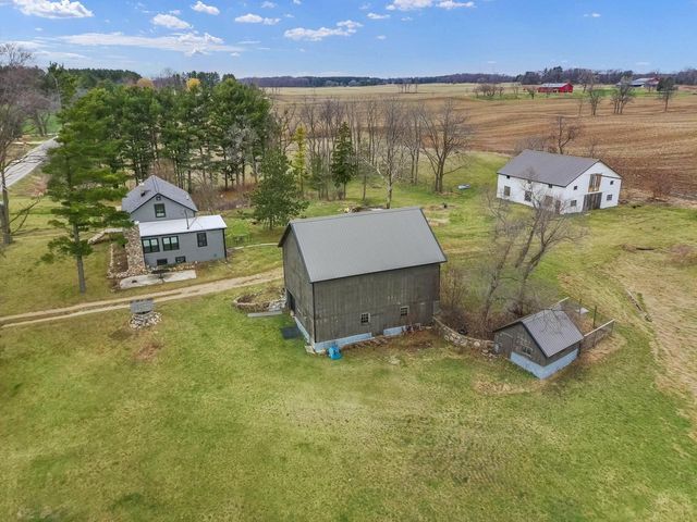 W6660 Willow Bend ROAD, Walworth, WI 53184