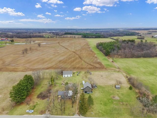 W6660 Willow Bend ROAD, Walworth, WI 53184