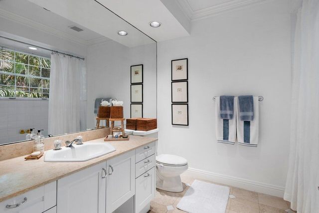 616 Seasage Drive, Delray Beach, FL 33483