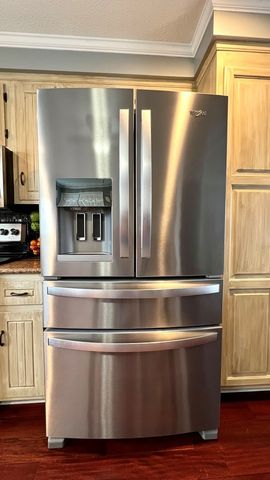 667 Winchester Dr, Hopkinsville, KY 42240