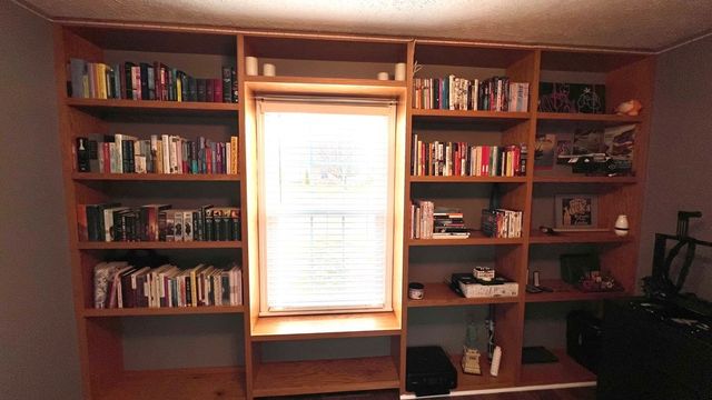 667 Winchester Dr, Hopkinsville, KY 42240