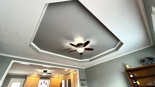 667 Winchester Dr, Hopkinsville, KY 42240