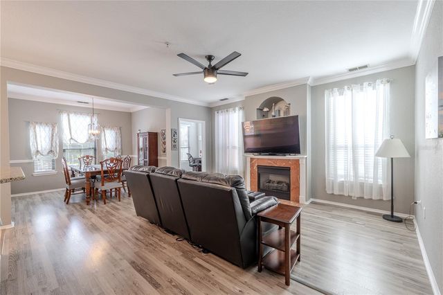 2738 VIA TIVOLI 220B, Clearwater, FL 33764