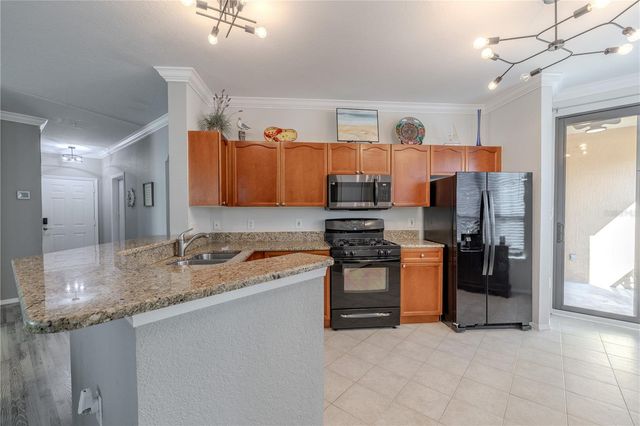 2738 VIA TIVOLI 220B, Clearwater, FL 33764