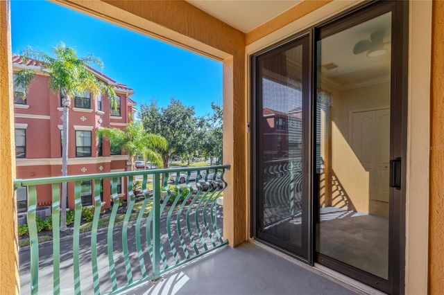 2738 VIA TIVOLI 220B, Clearwater, FL 33764