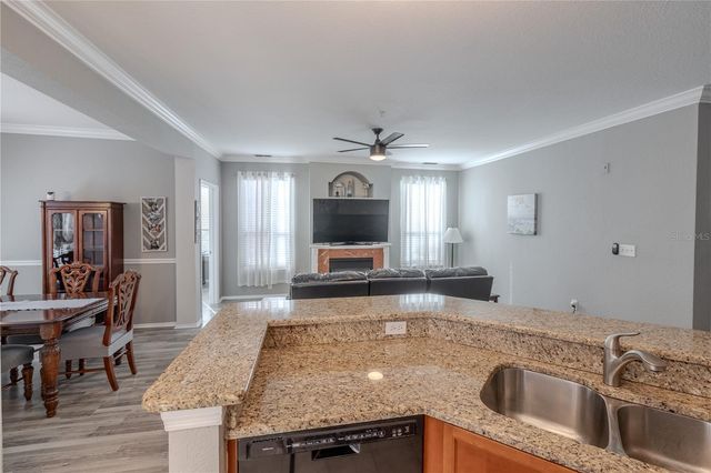 2738 VIA TIVOLI 220B, Clearwater, FL 33764