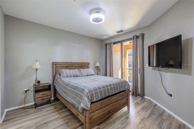 2738 VIA TIVOLI 220B, Clearwater, FL 33764