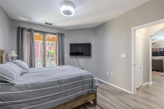 2738 VIA TIVOLI 220B, Clearwater, FL 33764