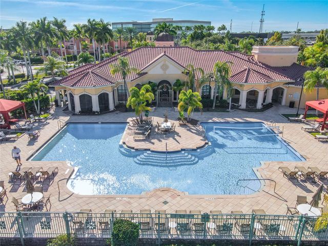 2738 VIA TIVOLI 220B, Clearwater, FL 33764