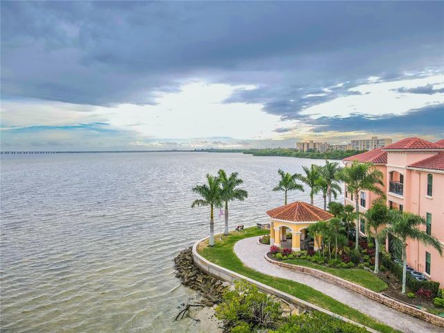 2738 VIA TIVOLI 220B, Clearwater, FL 33764